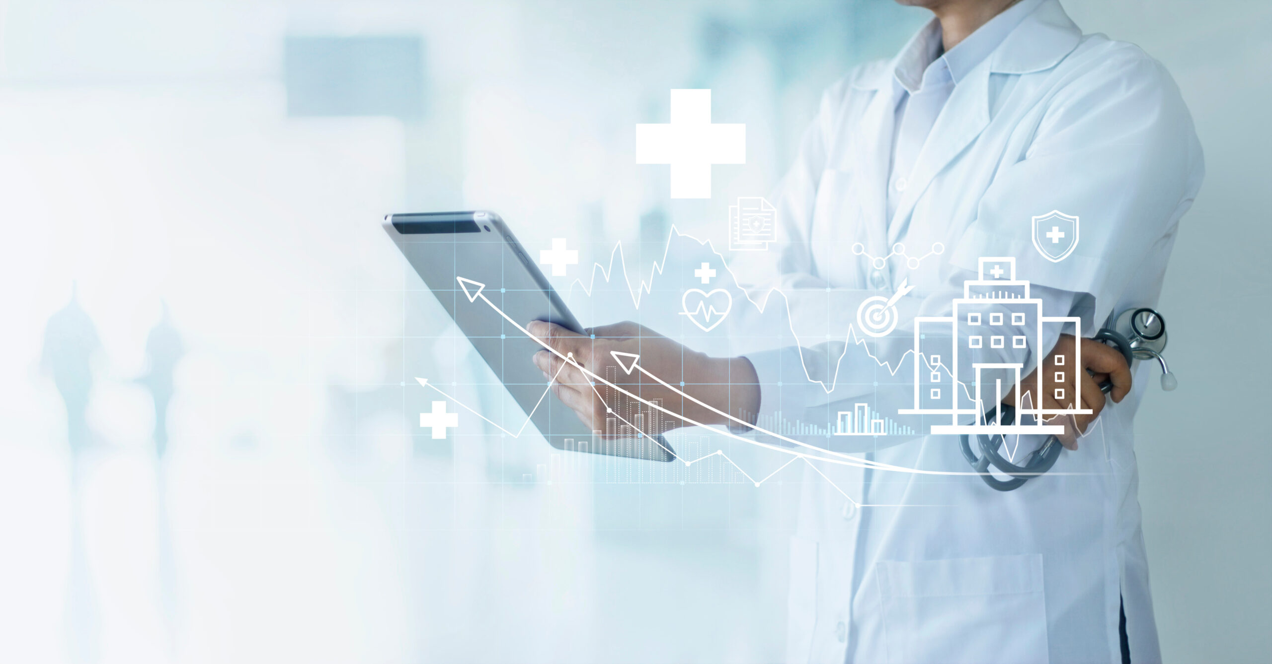 Ein Arzt in wei&szlig;em Kittel h&auml;lt ein Tablet, umgeben von digitalen Gesundheitsgrafiken und Symbolen.